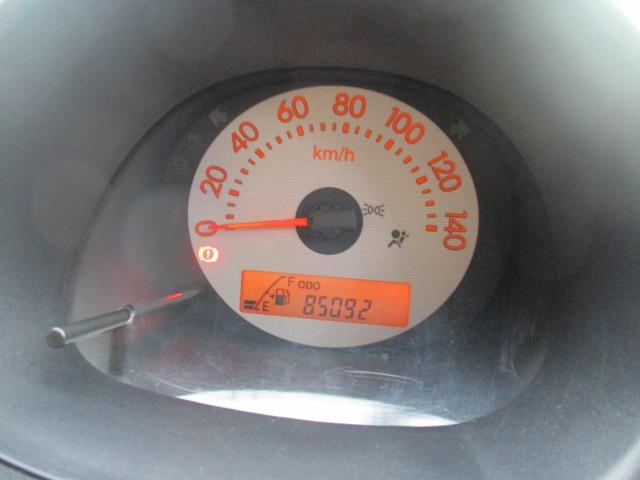 エッセ エコ　車検２年　整備付　禁煙　５速マニュアル　純正オーディオ　ＥＴＣ　エアコン　エアバッグ　ドアミラー　ドアバイザー　レベライザー　フルフラット　社外ＡＷ　取説（19枚目）