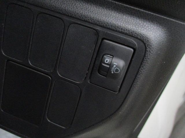 エッセ エコ　車検２年　整備付　禁煙　５速マニュアル　純正オーディオ　ＥＴＣ　エアコン　エアバッグ　ドアミラー　ドアバイザー　レベライザー　フルフラット　社外ＡＷ　取説（27枚目）