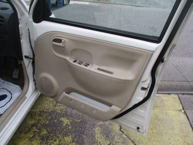 エッセ エコ　車検２年　整備付　禁煙　５速マニュアル　純正オーディオ　ＥＴＣ　エアコン　エアバッグ　ドアミラー　ドアバイザー　レベライザー　フルフラット　社外ＡＷ　取説（34枚目）