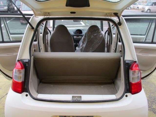 エッセ エコ　車検２年　整備付　禁煙　５速マニュアル　純正オーディオ　ＥＴＣ　エアコン　エアバッグ　ドアミラー　ドアバイザー　レベライザー　フルフラット　社外ＡＷ　取説（44枚目）