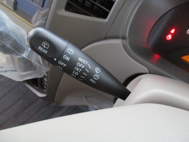 ルークス Ｅ　グー故障診断済　車検２年　整備付　保証　禁煙　純正オーディオ　ＣＤ　プッシュスタート　スマートキー　両スライドドア　エアコン　エアバッグ　ベンチシート　フルフラット　レベライザー　取説（32枚目）