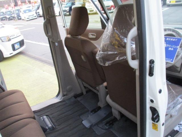 ルークス Ｅ　グー故障診断済　車検２年　整備付　保証　禁煙　純正オーディオ　ＣＤ　プッシュスタート　スマートキー　両スライドドア　エアコン　エアバッグ　ベンチシート　フルフラット　レベライザー　取説（46枚目）