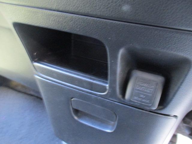 N-BOXカスタム G・Lパッケージ グー故障診断済 車検2年 整備付 保証 禁煙 フルセグ社外HDDナビ DVD Rカメ プッシュスタート スマートキー ETC 両パワースライドドア オートエアコン HID ウインカーミラー AW(28枚目)