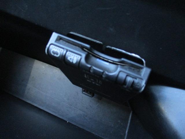 N-BOXカスタム G・Lパッケージ グー故障診断済 車検2年 整備付 保証 禁煙 フルセグ社外HDDナビ DVD Rカメ プッシュスタート スマートキー ETC 両パワースライドドア オートエアコン HID ウインカーミラー AW(34枚目)