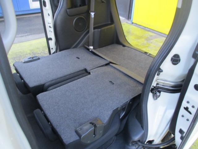 N-BOXカスタム G・Lパッケージ グー故障診断済 車検2年 整備付 保証 禁煙 フルセグ社外HDDナビ DVD Rカメ プッシュスタート スマートキー ETC 両パワースライドドア オートエアコン HID ウインカーミラー AW(58枚目)