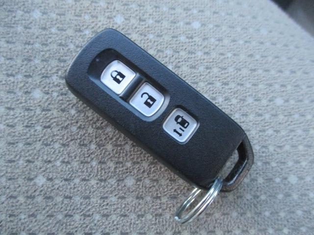 N-BOX G・Lパッケージ グー故障診断済 車検R9年5月 整備付 保証 禁煙 地デジ純正ナビ Bluetooth DVD Rカメ プッシュスタート スマートキー ETC パワ-スライドドア 衝突軽減ブレーキ ドラレコ AW(42枚目)