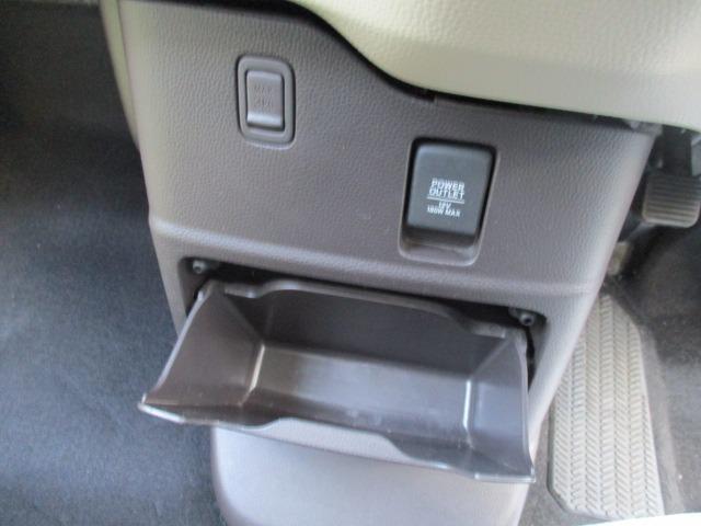 N-BOX Gホンダセンシング グー故障診断済 車検2年 整備付 保証 社外オーディオ Bluetooth CD Rカメ プッシュスタート スマートキー ETC 衝突軽減ブレーキ オートエアコン クルコン 両スライドドア 取説(26枚目)