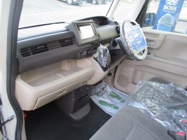 N-BOX Gホンダセンシング グー故障診断済 車検2年 整備付 保証 社外オーディオ Bluetooth CD Rカメ プッシュスタート スマートキー ETC 衝突軽減ブレーキ オートエアコン クルコン 両スライドドア 取説(44枚目)