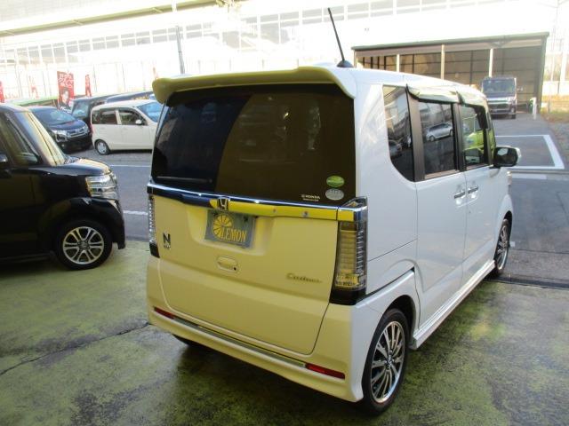 N-BOXカスタム G・ターボLパッケージ グー故障診断済 車検2年 保証 禁煙 フルセグ社外HDDナビ Rカメ プッシュスタート スマートキー ETC 両パワースライドドア オートエアコン クルコン HID AW 取説(12枚目)