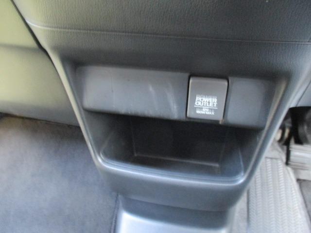 N-BOXカスタム G・ターボLパッケージ グー故障診断済 車検2年 保証 禁煙 フルセグ社外HDDナビ Rカメ プッシュスタート スマートキー ETC 両パワースライドドア オートエアコン クルコン HID AW 取説(28枚目)