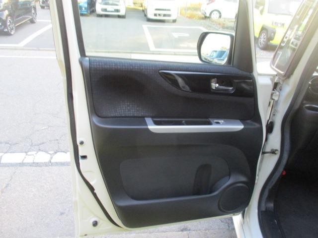 N-BOXカスタム G・ターボLパッケージ グー故障診断済 車検2年 保証 禁煙 フルセグ社外HDDナビ Rカメ プッシュスタート スマートキー ETC 両パワースライドドア オートエアコン クルコン HID AW 取説(49枚目)