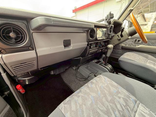 ランドクルーザー70(トヨタ)ZX 排気ガス対策済み ランドクルーザー70(トヨタ)ZX 排気ガス対策済み