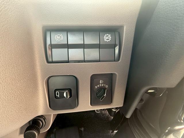 キャンター 積載車 カスタム 極東フラトップ カスタムグレード 極東フラトップ ワンオーナー 10インチ液晶メーター イージーアクセスキー バックカメラ LEDヘッドライト スマートキー ラジコン ウインチ 左電動格納ドアミラ 積載量3150kg(26枚目)