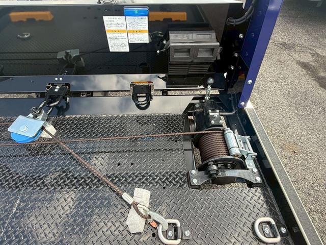 キャンター 積載車 カスタム 極東フラトップ カスタムグレード 極東フラトップ ワンオーナー 10インチ液晶メーター イージーアクセスキー バックカメラ LEDヘッドライト スマートキー ラジコン ウインチ 左電動格納ドアミラ 積載量3150kg(31枚目)