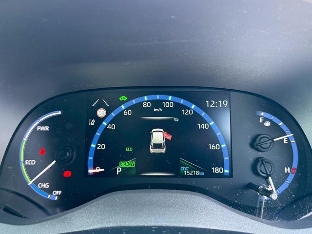 ヤリスクロス ハイブリッドＺ　スマートキー　ＬＥＤヘッドライト　８インディスプレイオーディオ　エントリーナビ　前後ドラレコ　パワーシート　フルセグＴＶ　ＥＴＣ　左右シートヒーター　ハンドルヒーター　クルコン　パノラミックビュー（14枚目）