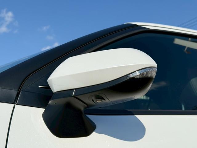 ヤリスクロス ハイブリッドＺ　スマートキー　ＬＥＤヘッドライト　８インディスプレイオーディオ　エントリーナビ　前後ドラレコ　パワーシート　フルセグＴＶ　ＥＴＣ　左右シートヒーター　ハンドルヒーター　クルコン　パノラミックビュー（47枚目）