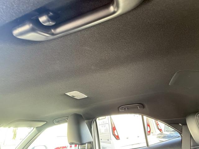 ヤリスクロス ハイブリッドＺ　スマートキー　ＬＥＤヘッドライト　８インディスプレイオーディオ　エントリーナビ　前後ドラレコ　パワーシート　フルセグＴＶ　ＥＴＣ　左右シートヒーター　ハンドルヒーター　クルコン　パノラミックビュー（48枚目）