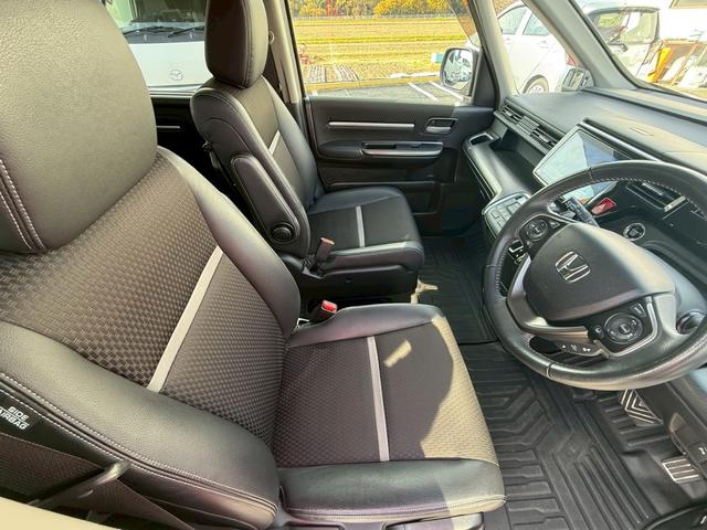 ステップワゴンスパーダ スパーダ・クールスピリット　ホンダセンシング　ワンオーナー　ＬＥＤヘッドライト　スマートキー　衝突軽減ブレーキ　純正９インチナビ　後席モニター　ＥＴＣ　バックカメラ　両側パワースライドドア　左右シートヒーター　パドルシフト　純正エンジンスターター（26枚目）