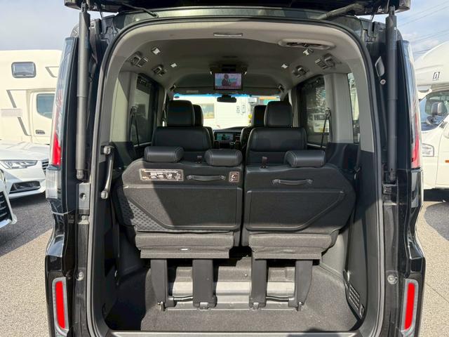 ステップワゴンスパーダ スパーダ・クールスピリット　ホンダセンシング　ワンオーナー　ＬＥＤヘッドライト　スマートキー　衝突軽減ブレーキ　純正９インチナビ　後席モニター　ＥＴＣ　バックカメラ　両側パワースライドドア　左右シートヒーター　パドルシフト　純正エンジンスターター（47枚目）