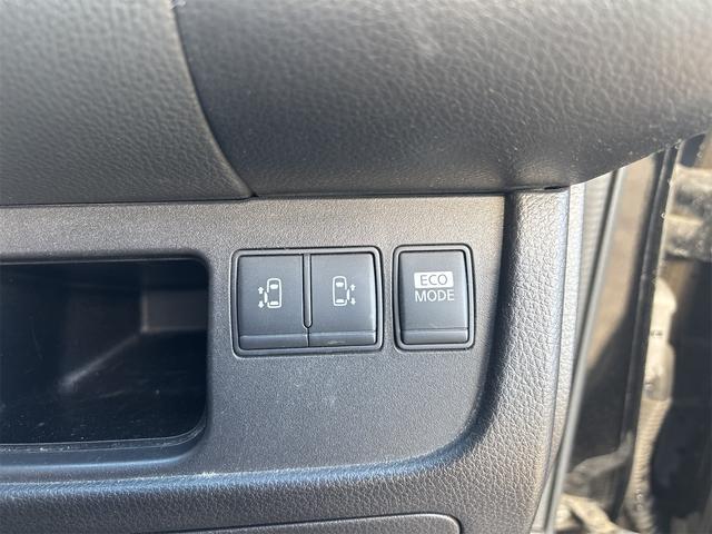 セレナ ハイウェイスター S-ハイブリッド Vセレクション バックカメラ ナビ TV オートクルーズコントロール 両側電動スライドドア オートライト HID スマートキー アイドリングストップ 電動格納ミラー 後席モニター 3列シート CVT アルミホイール(7枚目)