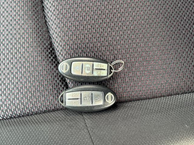 セレナ ハイウェイスター S-ハイブリッド Vセレクション バックカメラ ナビ TV オートクルーズコントロール 両側電動スライドドア オートライト HID スマートキー アイドリングストップ 電動格納ミラー 後席モニター 3列シート CVT アルミホイール(9枚目)