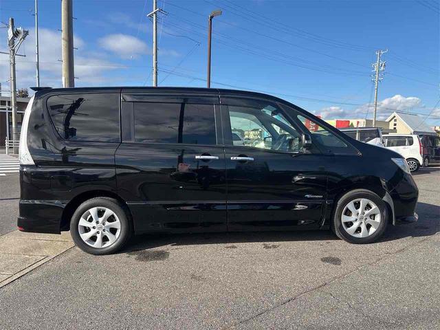 セレナ ハイウェイスター S-ハイブリッド Vセレクション バックカメラ ナビ TV オートクルーズコントロール 両側電動スライドドア オートライト HID スマートキー アイドリングストップ 電動格納ミラー 後席モニター 3列シート CVT アルミホイール(14枚目)