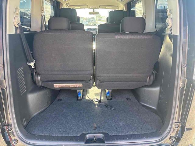 セレナ ハイウェイスター S-ハイブリッド Vセレクション バックカメラ ナビ TV オートクルーズコントロール 両側電動スライドドア オートライト HID スマートキー アイドリングストップ 電動格納ミラー 後席モニター 3列シート CVT アルミホイール(18枚目)