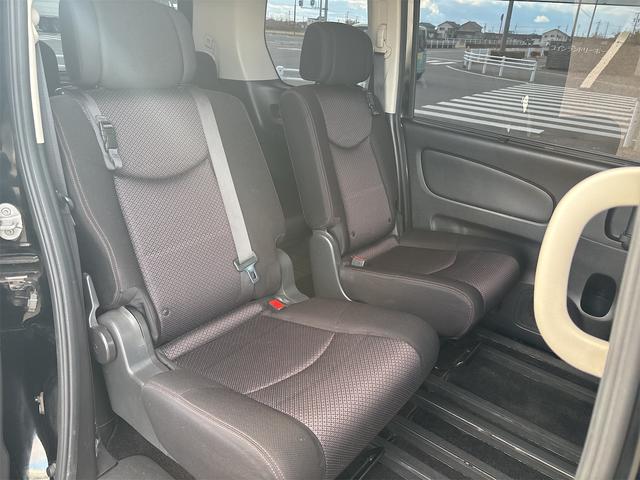 セレナ ハイウェイスター S-ハイブリッド Vセレクション バックカメラ ナビ TV オートクルーズコントロール 両側電動スライドドア オートライト HID スマートキー アイドリングストップ 電動格納ミラー 後席モニター 3列シート CVT アルミホイール(26枚目)