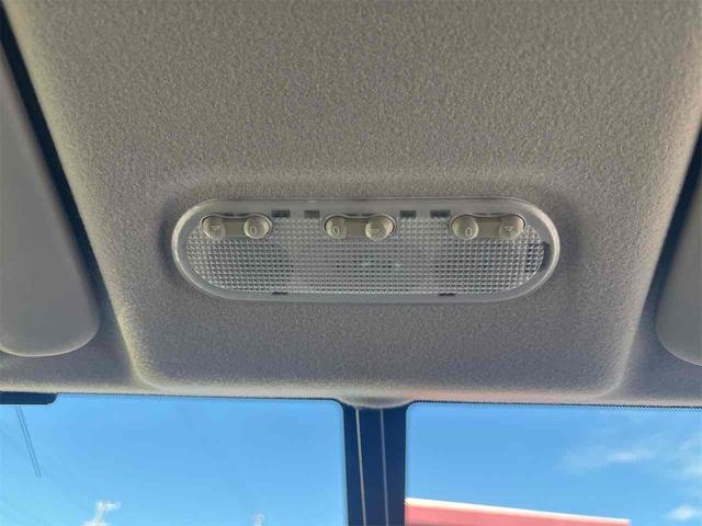 セレナ ハイウェイスター S-ハイブリッド Vセレクション バックカメラ ナビ TV オートクルーズコントロール 両側電動スライドドア オートライト HID スマートキー アイドリングストップ 電動格納ミラー 後席モニター 3列シート CVT アルミホイール(28枚目)