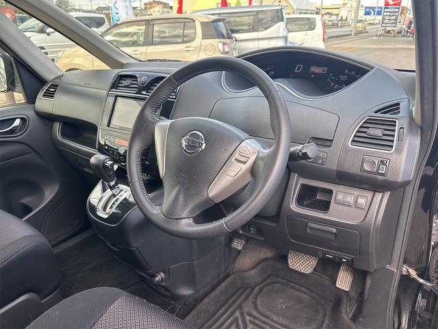 セレナ ハイウェイスター S-ハイブリッド Vセレクション バックカメラ ナビ TV オートクルーズコントロール 両側電動スライドドア オートライト HID スマートキー アイドリングストップ 電動格納ミラー 後席モニター 3列シート CVT アルミホイール(35枚目)