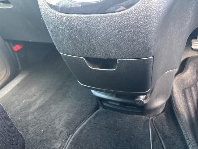 セレナ ハイウェイスター S-ハイブリッド Vセレクション バックカメラ ナビ TV オートクルーズコントロール 両側電動スライドドア オートライト HID スマートキー アイドリングストップ 電動格納ミラー 後席モニター 3列シート CVT アルミホイール(39枚目)