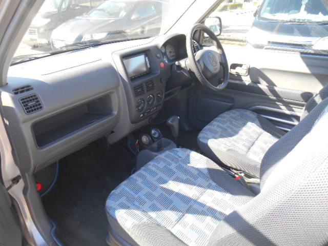 Z ベースグレード タイミングベルト交換済み 4WD キーレス ナビ CD/DVD再生 Bluetooth対応 純正アルミ エアバック ABS(18枚目)