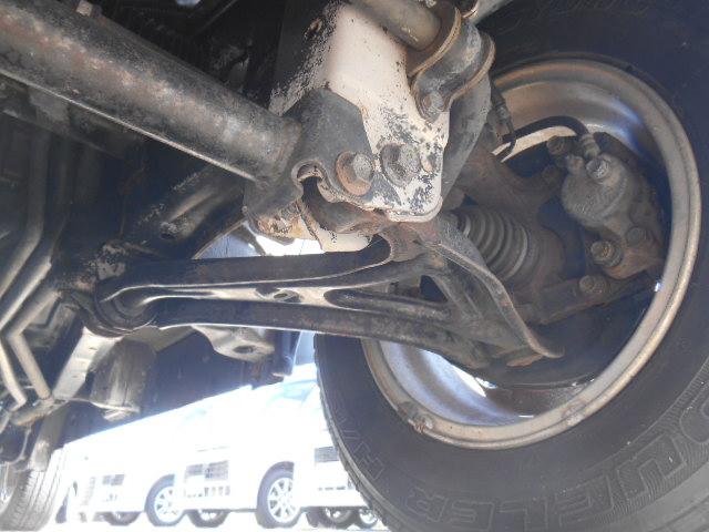 Z ベースグレード タイミングベルト交換済み 4WD キーレス ナビ CD/DVD再生 Bluetooth対応 純正アルミ エアバック ABS(32枚目)