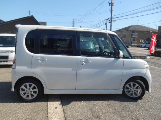 タント カスタムＸリミテッド　タイミングチェーンモデル　スマートキー　ＵＳＢ接続対応ＣＤステレオ　ＥＴＣ　ドライブレコーダー付　左パワースライドドア　ＨＩＤライト　フォグライト　アルミ　ベンチシート　Ｗエアバック　ＡＢＳ（10枚目）