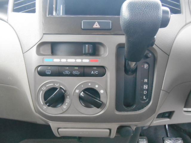 パレット リミテッドII タイミングチェーンモデル 両側パワースライド HIDライト CD スマートキー プッシュスタート オートライト Wエアバック ABS 衝突安全ボディ 盗難防止装置 ベンチシート リアスライドシート(34枚目)