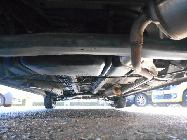 年式的に多少の錆は出ますが、十分に状態は良好と言えます。（下回りの写真も積極的に公開しております）