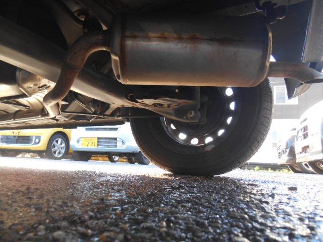 年式的に多少の錆は出ますが、十分に状態は良好と言えます。（下回りの写真も積極的に公開しております）