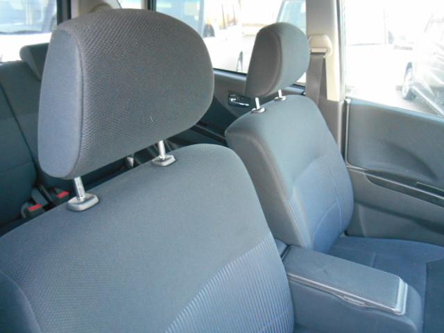 ムーヴ カスタム　ＲＳ　タイミングチェーンモデル　ターボ　スマートキー　ＨＩＤライト　フォグライト　ＣＤ　エアロ　アルミ　モモステアリング　オートエアコン　ベンチシート　Ｗエアバック　ＡＢＳ　盗難防止装置　衝突安全ボディ（19枚目）