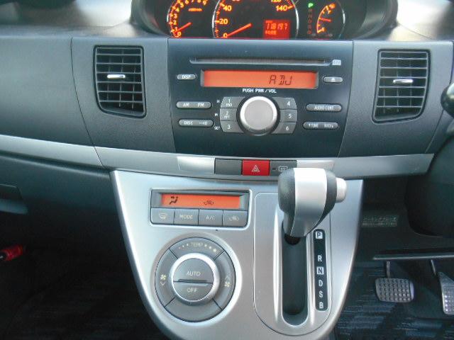 ムーヴ カスタム　ＲＳ　タイミングチェーンモデル　ターボ　スマートキー　ＨＩＤライト　フォグライト　ＣＤ　エアロ　アルミ　モモステアリング　オートエアコン　ベンチシート　Ｗエアバック　ＡＢＳ　盗難防止装置　衝突安全ボディ（35枚目）