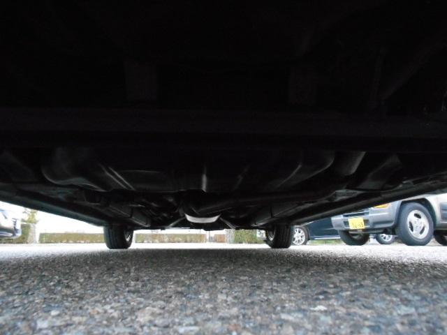 ムーヴ カスタム　ＲＳ　タイミングチェーンモデル　ターボ　スマートキー　ＨＩＤライト　フォグライト　ＣＤ　エアロ　アルミ　モモステアリング　オートエアコン　ベンチシート　Ｗエアバック　ＡＢＳ　盗難防止装置　衝突安全ボディ（42枚目）