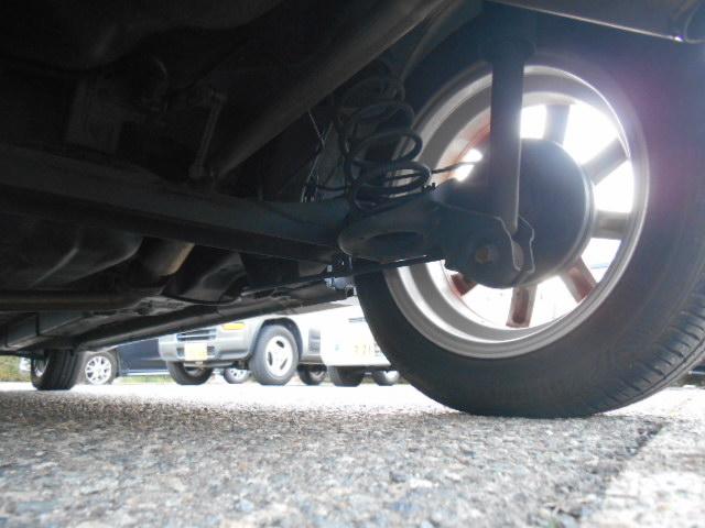 ムーヴ カスタム　ＲＳ　タイミングチェーンモデル　ターボ　スマートキー　ＨＩＤライト　フォグライト　ＣＤ　エアロ　アルミ　モモステアリング　オートエアコン　ベンチシート　Ｗエアバック　ＡＢＳ　盗難防止装置　衝突安全ボディ（43枚目）