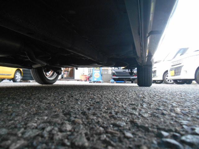 ムーヴ カスタム　ＲＳ　タイミングチェーンモデル　ターボ　スマートキー　ＨＩＤライト　フォグライト　ＣＤ　エアロ　アルミ　モモステアリング　オートエアコン　ベンチシート　Ｗエアバック　ＡＢＳ　盗難防止装置　衝突安全ボディ（46枚目）