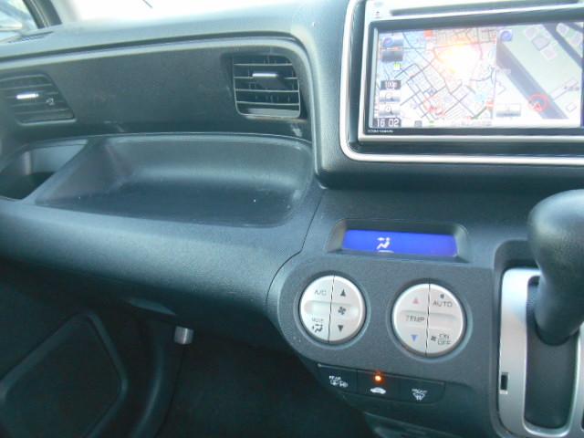 ライフ ディーバスマートスタイル 4WD スマートキー ワンセグ CD/DVD再生 USB接続 SD バックカメラ HIDライト フォグライト エアロ オートエアコン Wエアバック ABS 盗難防止装置 衝突安全ボディ(35枚目)