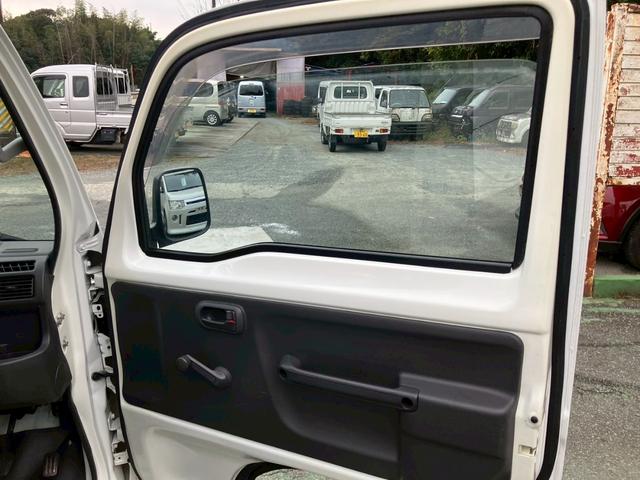 アクティトラック 　５速ＭＴ　３方開　エアコン　パワーステアリング（22枚目）