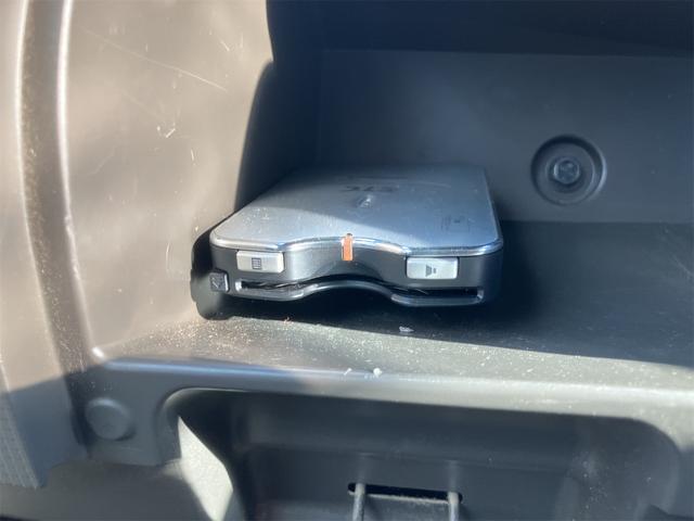 タント Ｘリミテッド　ＥＴＣ　バックカメラ　電動スライドドア　ナビ　ＴＶ　スマートキー　アイドリングストップ　電動格納ミラー　ベンチシート　ＣＶＴ　盗難防止システム　ＡＢＳ　ＣＤ　ミュージックプレイヤー接続可（10枚目）