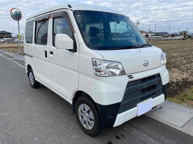 ハイゼットカーゴ クルーズＳＡＩＩＩ　ＡＴ　衝突被害軽減システム　クリアランスソナー　ドライブレコーダー　ＥＴＣ　両側スライドドア　キーレスエントリー　アイドリングストップ　電動格納ミラー　オートマチックハイビーム　ＡＢＳ　ＥＳＣ（3枚目）