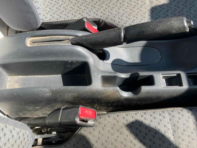 キャリイトラック KCエアコン・パワステ 軽トラック MT エアコン パワーステアリング 運転席エアバッグ(6枚目)