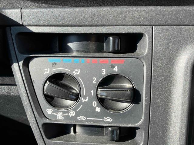 ハイゼットカーゴ スペシャルSAIII 軽バン バン AT 衝突被害軽減システム ETC 両側スライドドア キーレスエントリー アイドリングストップ オートマチックハイビーム オートライト ABS ESC エアコン パワーステアリング(3枚目)