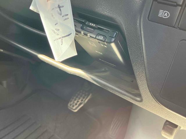 ハイゼットカーゴ スペシャルSAIII 軽バン バン AT 衝突被害軽減システム ETC 両側スライドドア キーレスエントリー アイドリングストップ オートマチックハイビーム オートライト ABS ESC エアコン パワーステアリング(6枚目)