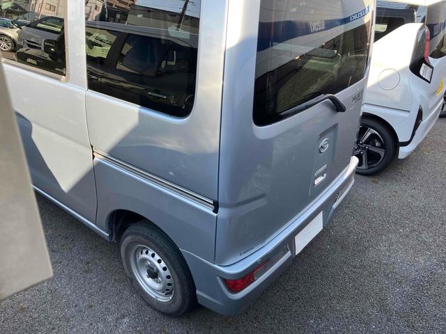 ハイゼットカーゴ スペシャルSAIII 軽バン バン AT 衝突被害軽減システム ETC 両側スライドドア キーレスエントリー アイドリングストップ オートマチックハイビーム オートライト ABS ESC エアコン パワーステアリング(17枚目)